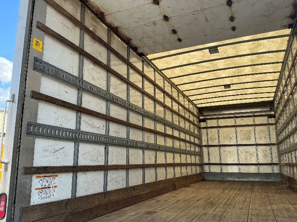 Medium Duty Box Truck-Light and Medium Duty Trucks-Freightliner-2020-M2-Calgary-AB-348,000\n\t\tkm-$ 58,250 - Image 11