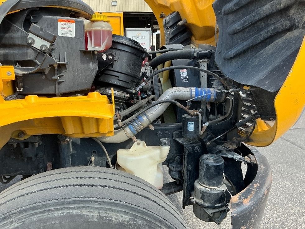 Medium Duty Box Truck-Light and Medium Duty Trucks-Freightliner-2020-M2-Calgary-AB-348,000\n\t\tkm-$ 58,250 - Image 23