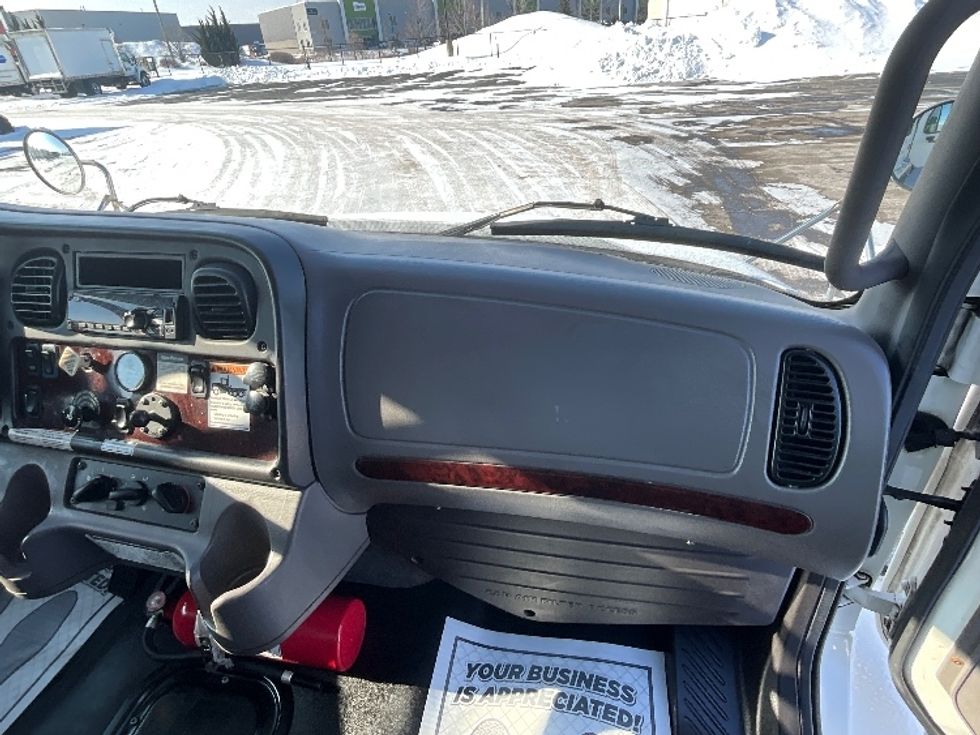 Medium Duty Box Truck-Light and Medium Duty Trucks-Freightliner-2020-M2-Cambridge-ON-182,282\n\t\tkm-$ 80,000 - Image 21