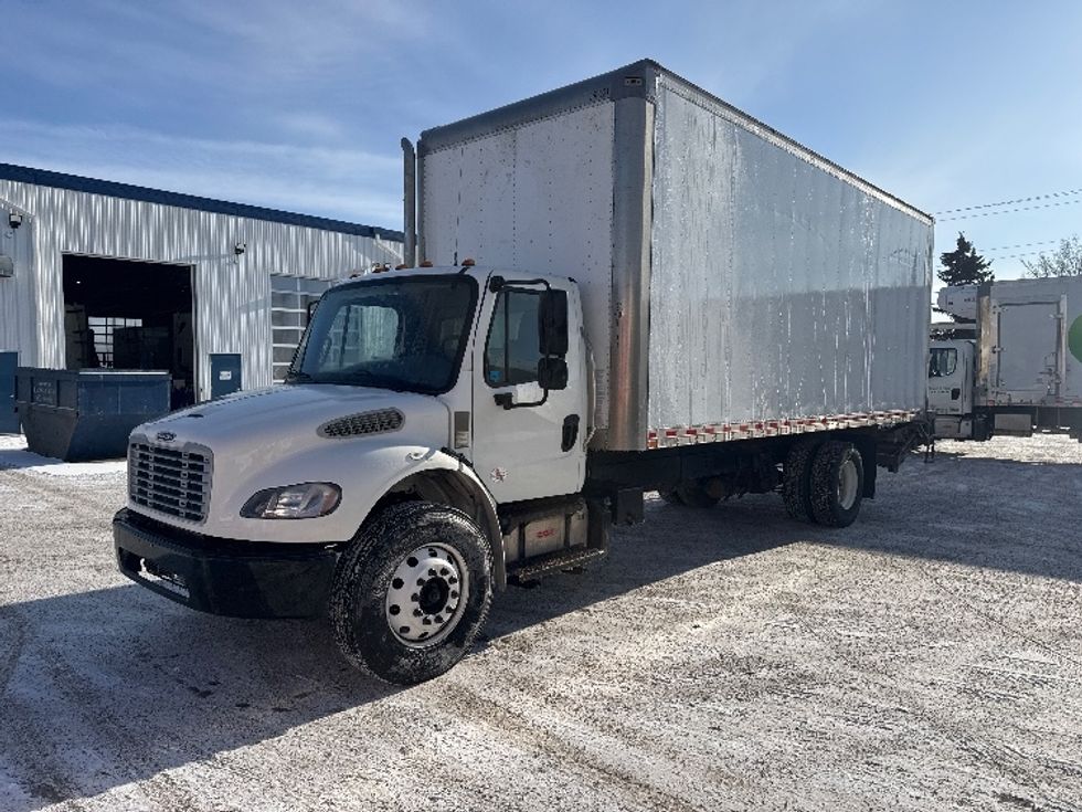 Medium Duty Box Truck-Light and Medium Duty Trucks-Freightliner-2020-M2-Cambridge-ON-204,455\n\t\tkm-$ 77,250 - Image 3