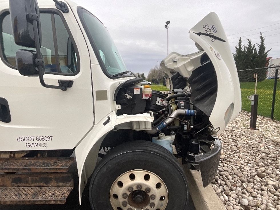 Medium Duty Box Truck-Light and Medium Duty Trucks-Freightliner-2020-M2-Cambridge-ON-307,811\n\t\tkm-$ 65,000 - Image 23