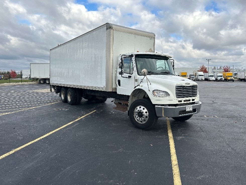 Medium Duty Box Truck-Light and Medium Duty Trucks-Freightliner-2020-M2-Cambridge-ON-425,553\n\t\tkm-$ 66,000 - Image 1