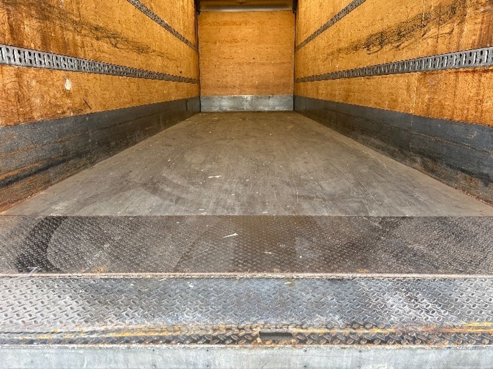 Medium Duty Box Truck-Light and Medium Duty Trucks-Freightliner-2020-M2-Cambridge-ON-425,553\n\t\tkm-$ 66,000 - Image 10