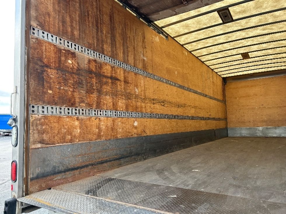 Medium Duty Box Truck-Light and Medium Duty Trucks-Freightliner-2020-M2-Cambridge-ON-425,553\n\t\tkm-$ 66,000 - Image 11