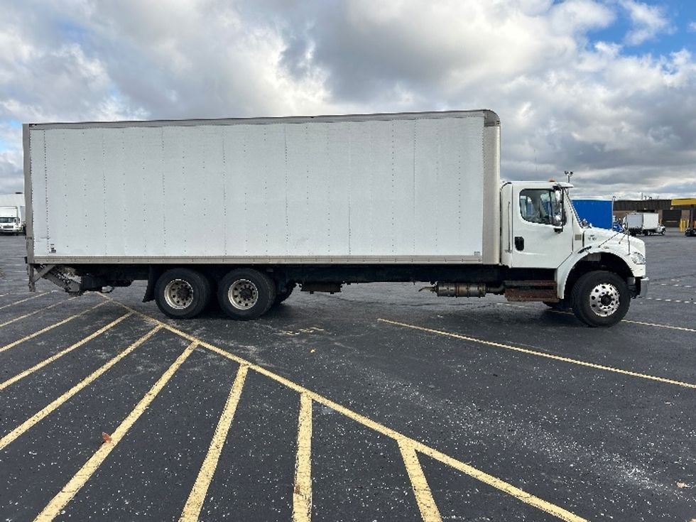 Medium Duty Box Truck-Light and Medium Duty Trucks-Freightliner-2020-M2-Cambridge-ON-425,553\n\t\tkm-$ 66,000 - Image 14
