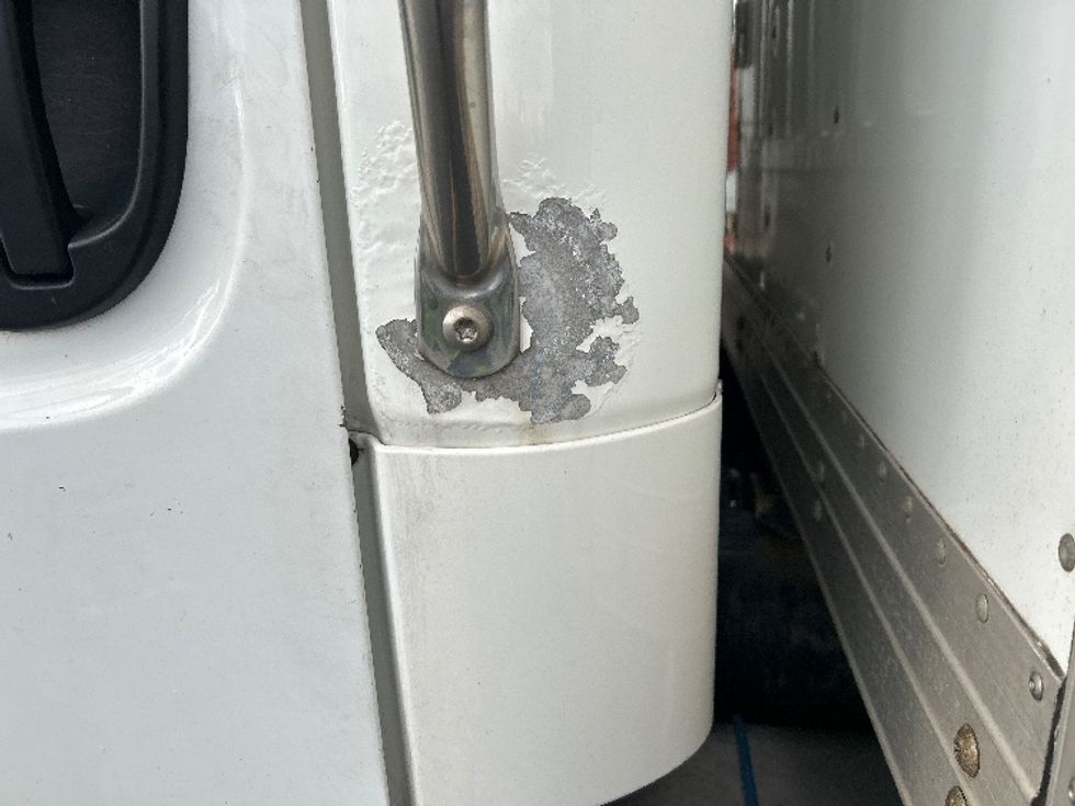 Medium Duty Box Truck-Light and Medium Duty Trucks-Freightliner-2020-M2-Cambridge-ON-425,553\n\t\tkm-$ 66,000 - Image 25