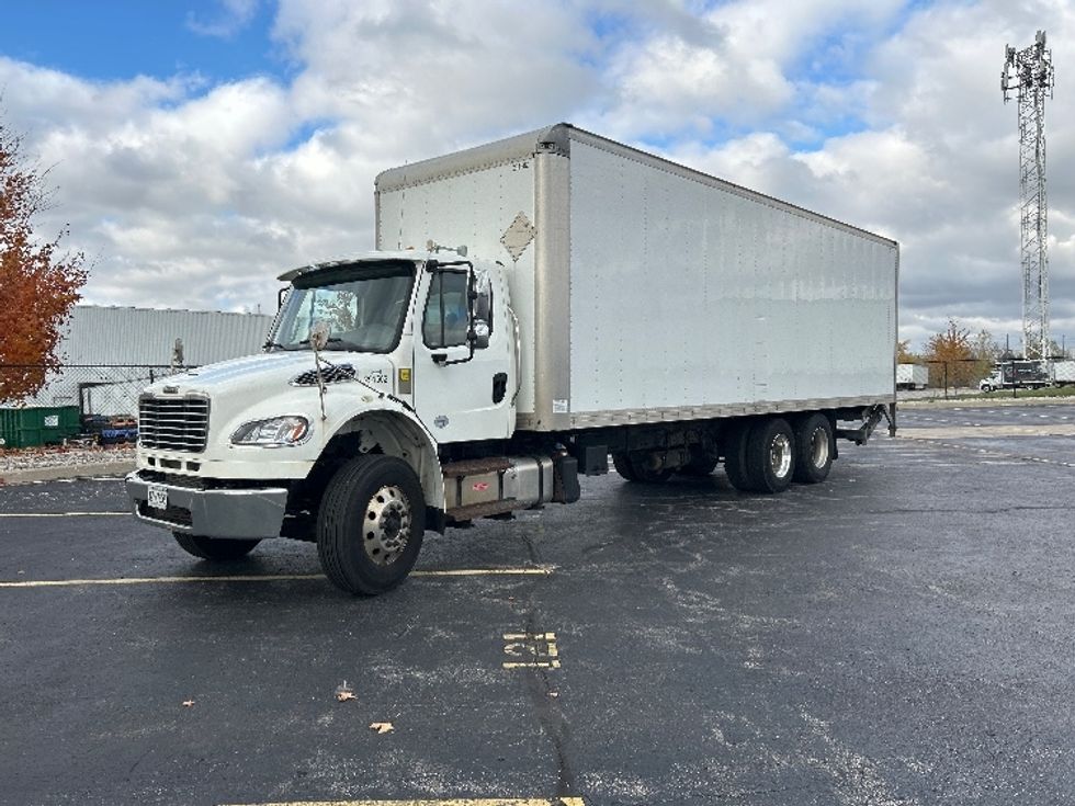 Medium Duty Box Truck-Light and Medium Duty Trucks-Freightliner-2020-M2-Cambridge-ON-425,553\n\t\tkm-$ 66,000 - Image 3