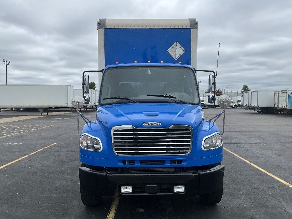 Medium Duty Box Truck-Light and Medium Duty Trucks-Freightliner-2020-M2-Cambridge-ON-458,598\n\t\tkm-$ 57,750 - Image 2