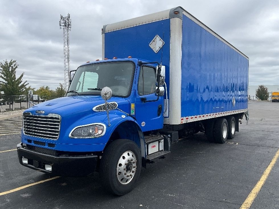 Medium Duty Box Truck-Light and Medium Duty Trucks-Freightliner-2020-M2-Cambridge-ON-458,598\n\t\tkm-$ 57,750 - Image 3
