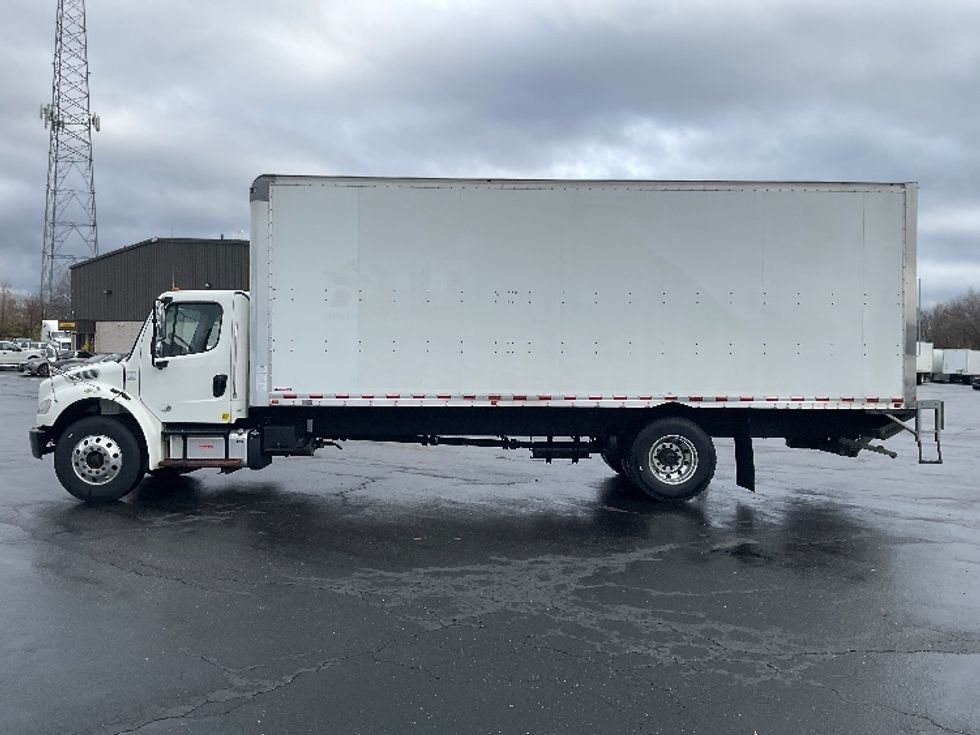 Medium Duty Box Truck-Light and Medium Duty Trucks-Freightliner-2020-M2-Canton-OH-157,767\n\t\tmiles-$ 56,000 - Image 4