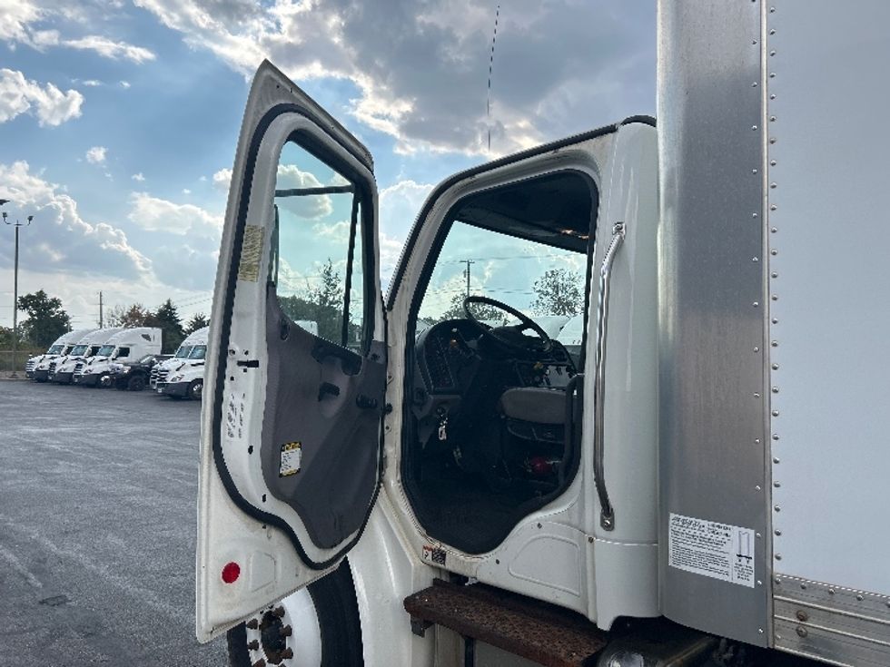 Medium Duty Box Truck-Light and Medium Duty Trucks-Freightliner-2020-M2-Canton-OH-30,933\n\t\tmiles-$ 64,500 - Image 16