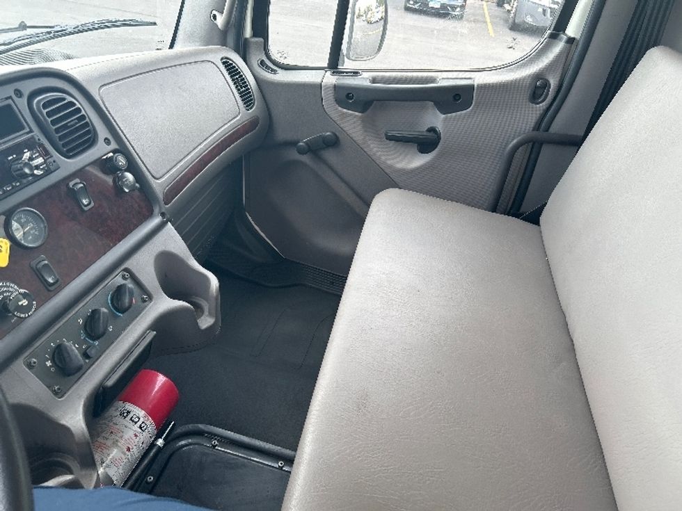 Medium Duty Box Truck-Light and Medium Duty Trucks-Freightliner-2020-M2-Canton-OH-30,933\n\t\tmiles-$ 64,500 - Image 19