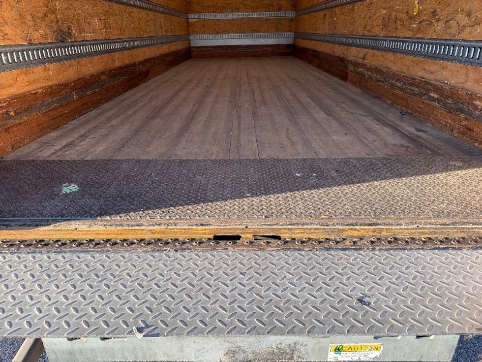 Medium Duty Box Truck-Light and Medium Duty Trucks-Freightliner-2020-M2-Carrollton-TX-130,584\n\t\tmiles-$ 62,500 - Image 10