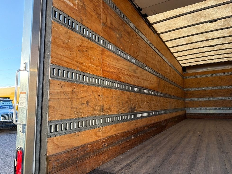 Medium Duty Box Truck-Light and Medium Duty Trucks-Freightliner-2020-M2-Carrollton-TX-130,584\n\t\tmiles-$ 62,500 - Image 11