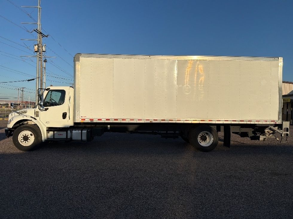 Medium Duty Box Truck-Light and Medium Duty Trucks-Freightliner-2020-M2-Carrollton-TX-130,584\n\t\tmiles-$ 62,500 - Image 4