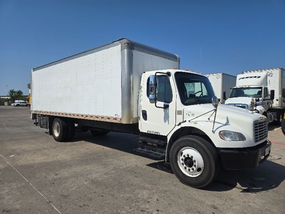 Medium Duty Box Truck-Light and Medium Duty Trucks-Freightliner-2020-M2-Carrollton-TX-153,116\n\t\tmiles-$ 56,500 - Image 1
