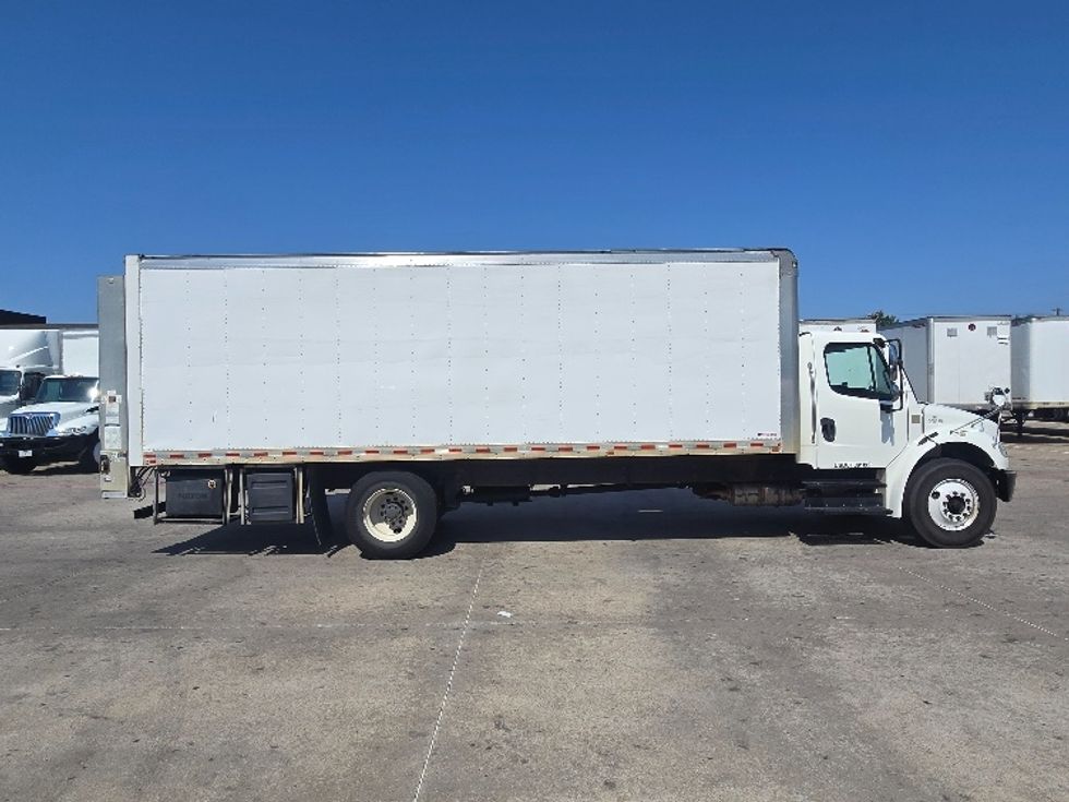 Medium Duty Box Truck-Light and Medium Duty Trucks-Freightliner-2020-M2-Carrollton-TX-153,116\n\t\tmiles-$ 56,500 - Image 15