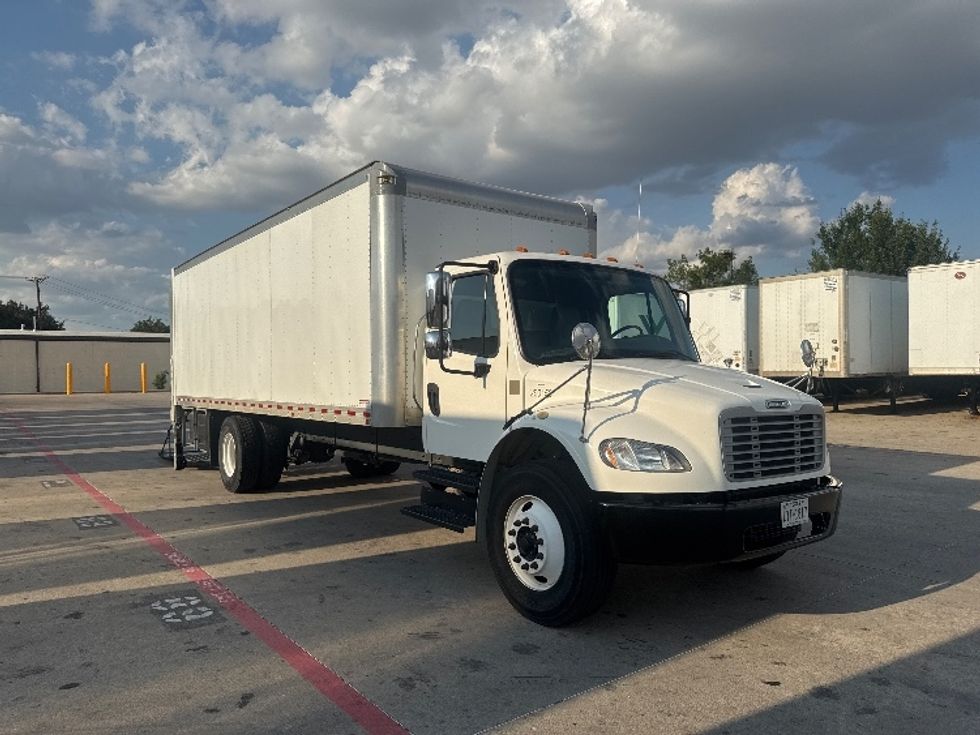 Medium Duty Box Truck-Light and Medium Duty Trucks-Freightliner-2020-M2-Carrollton-TX-181,593\n\t\tmiles-$ 52,250 - Image 1