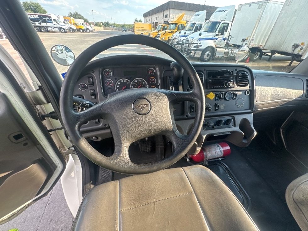 Medium Duty Box Truck-Light and Medium Duty Trucks-Freightliner-2020-M2-Carrollton-TX-181,593\n\t\tmiles-$ 52,250 - Image 18