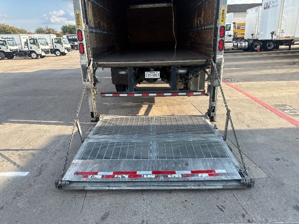 Medium Duty Box Truck-Light and Medium Duty Trucks-Freightliner-2020-M2-Carrollton-TX-181,593\n\t\tmiles-$ 52,250 - Image 9