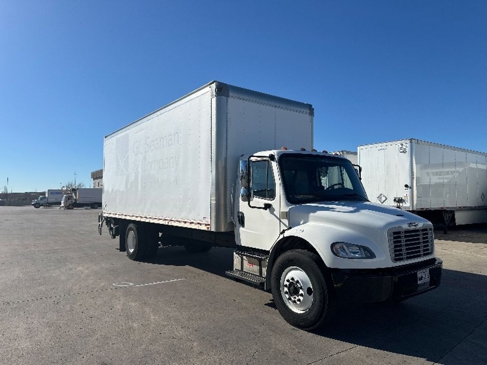 Medium Duty Box Truck-Light and Medium Duty Trucks-Freightliner-2020-M2-Carrollton-TX-54,635\n\t\tmiles-$ 70,750 - Image 1