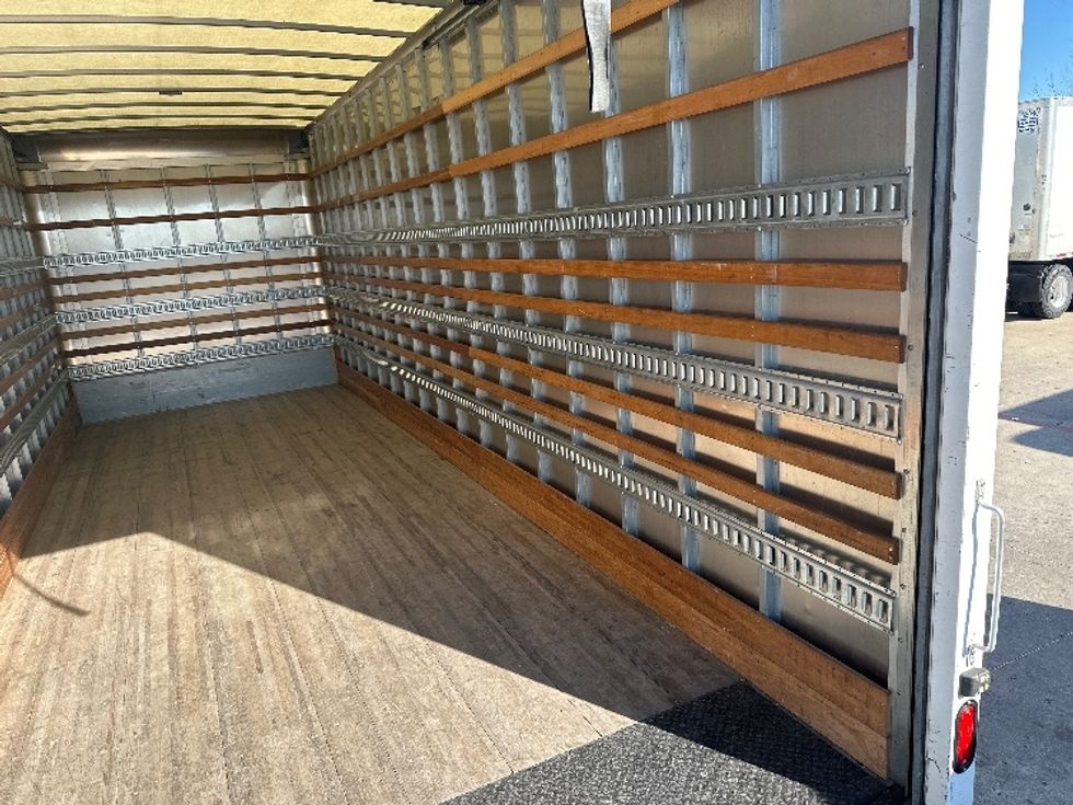 Medium Duty Box Truck-Light and Medium Duty Trucks-Freightliner-2020-M2-Carrollton-TX-54,635\n\t\tmiles-$ 70,750 - Image 12