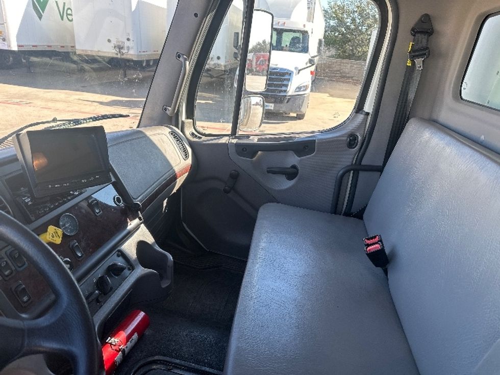 Medium Duty Box Truck-Light and Medium Duty Trucks-Freightliner-2020-M2-Carrollton-TX-54,635\n\t\tmiles-$ 70,750 - Image 19