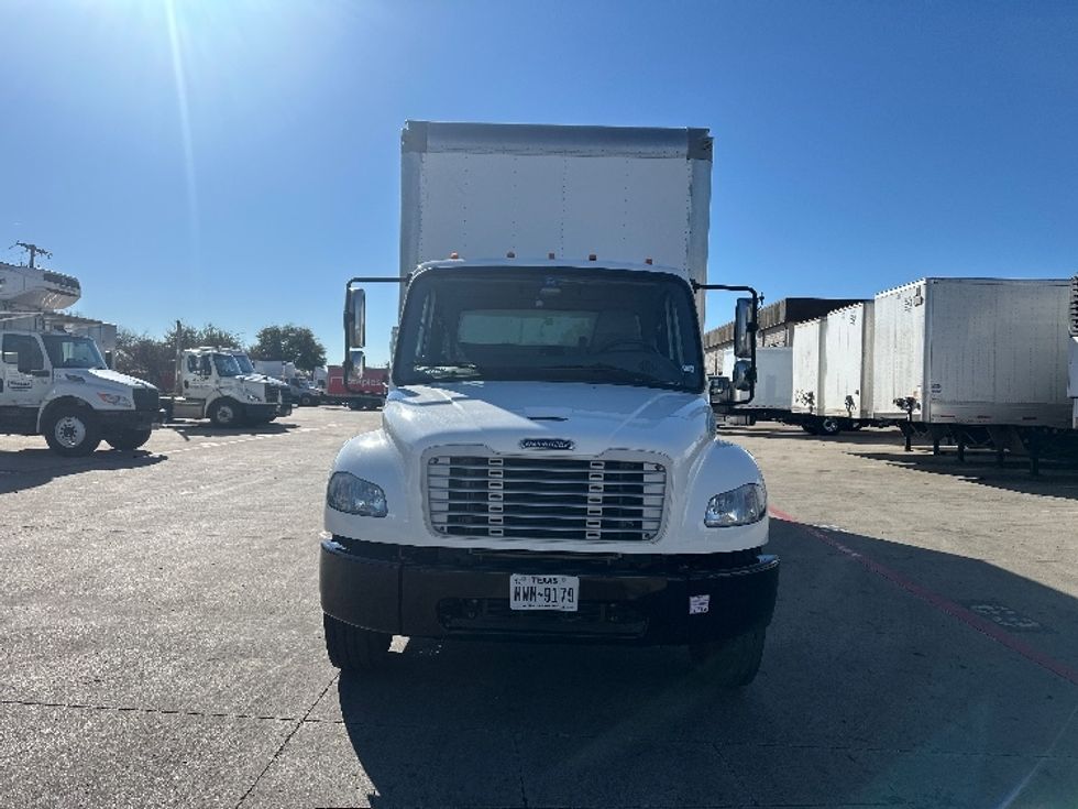 Medium Duty Box Truck-Light and Medium Duty Trucks-Freightliner-2020-M2-Carrollton-TX-54,635\n\t\tmiles-$ 70,750 - Image 2