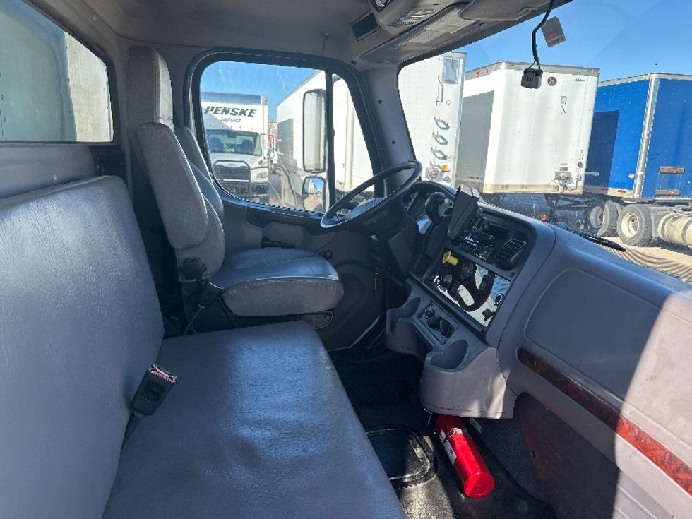 Medium Duty Box Truck-Light and Medium Duty Trucks-Freightliner-2020-M2-Carrollton-TX-54,635\n\t\tmiles-$ 70,750 - Image 22