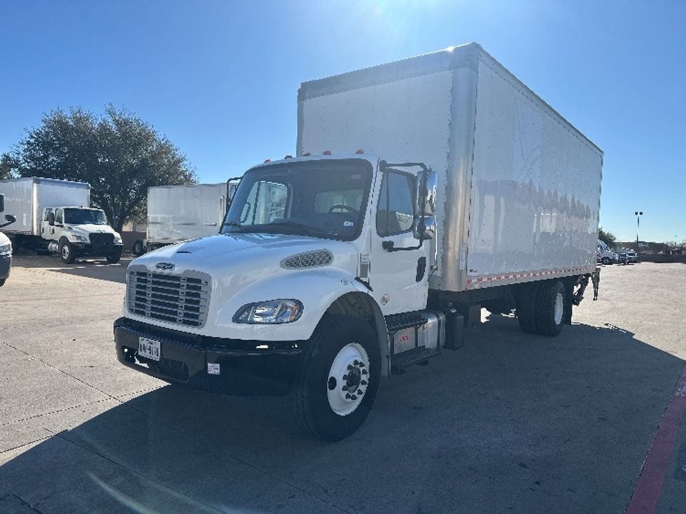 Medium Duty Box Truck-Light and Medium Duty Trucks-Freightliner-2020-M2-Carrollton-TX-54,635\n\t\tmiles-$ 70,750 - Image 3