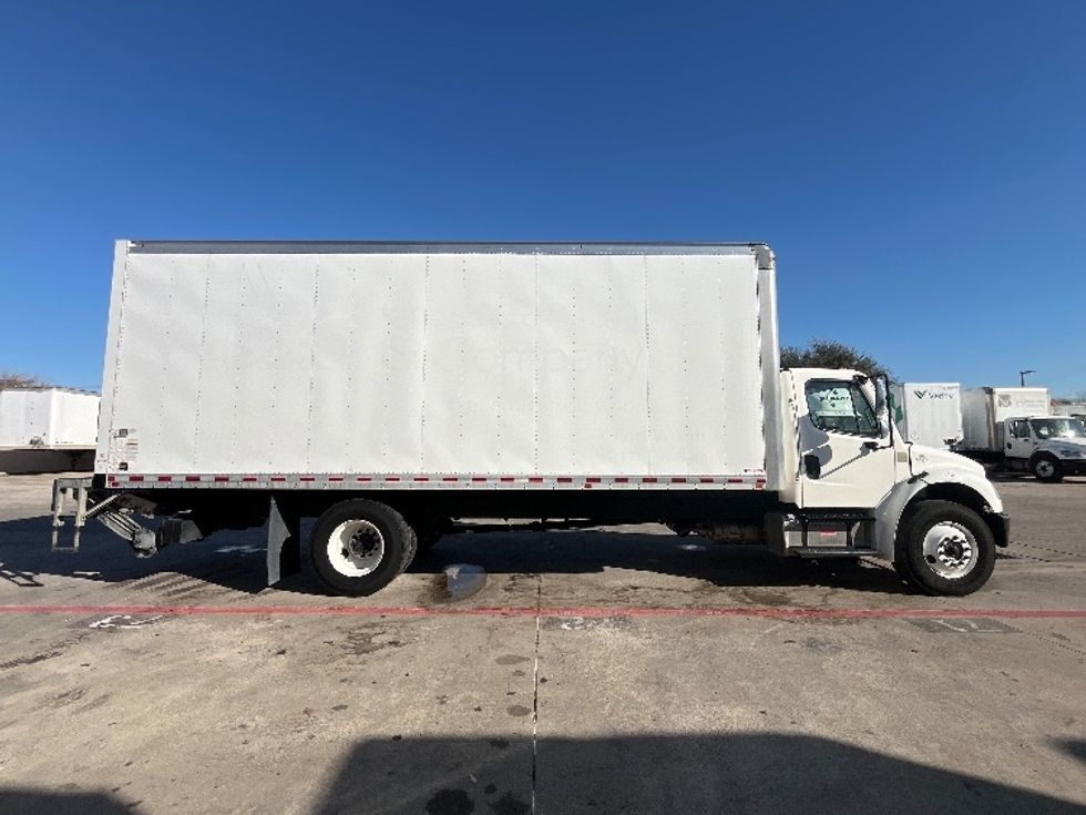 Medium Duty Box Truck-Light and Medium Duty Trucks-Freightliner-2020-M2-Carrollton-TX-56,203\n\t\tmiles-$ 70,500 - Image 10