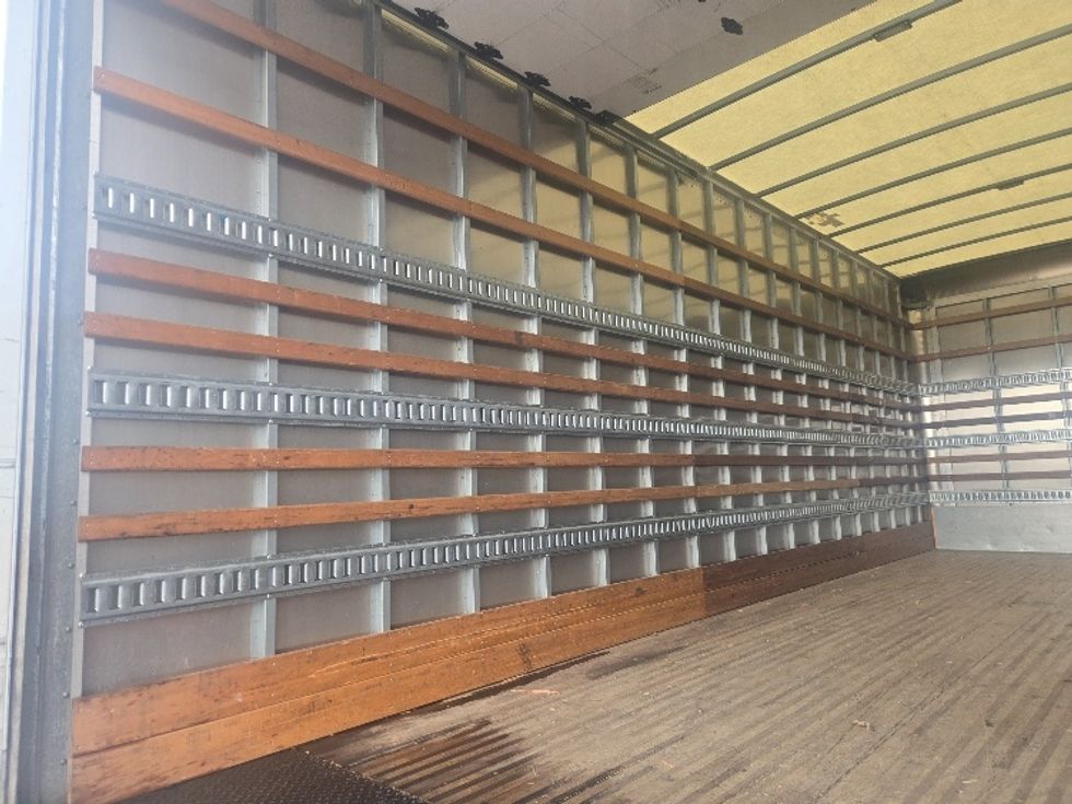 Medium Duty Box Truck-Light and Medium Duty Trucks-Freightliner-2020-M2-Carrollton-TX-60,579\n\t\tmiles-$ 70,000 - Image 11