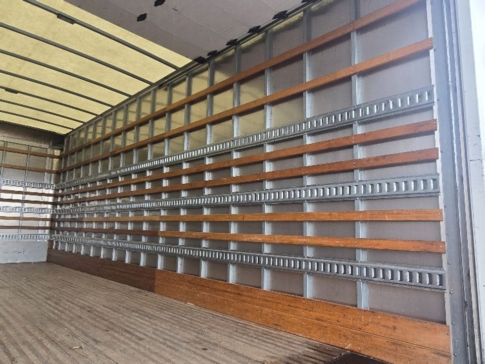 Medium Duty Box Truck-Light and Medium Duty Trucks-Freightliner-2020-M2-Carrollton-TX-60,579\n\t\tmiles-$ 70,000 - Image 12