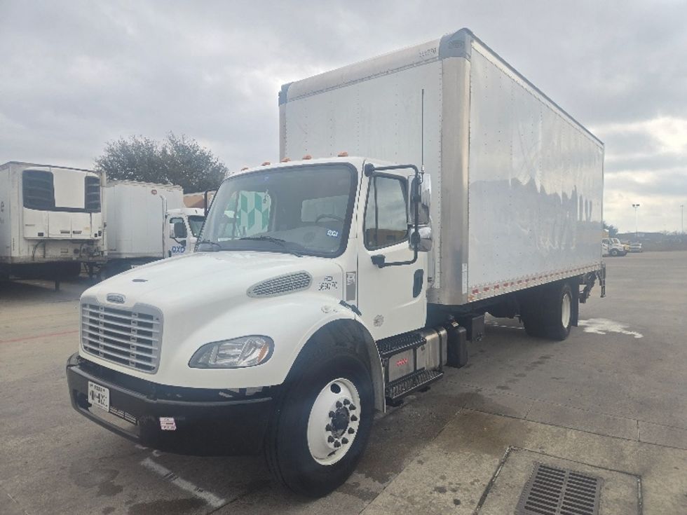 Medium Duty Box Truck-Light and Medium Duty Trucks-Freightliner-2020-M2-Carrollton-TX-60,579\n\t\tmiles-$ 70,000 - Image 3