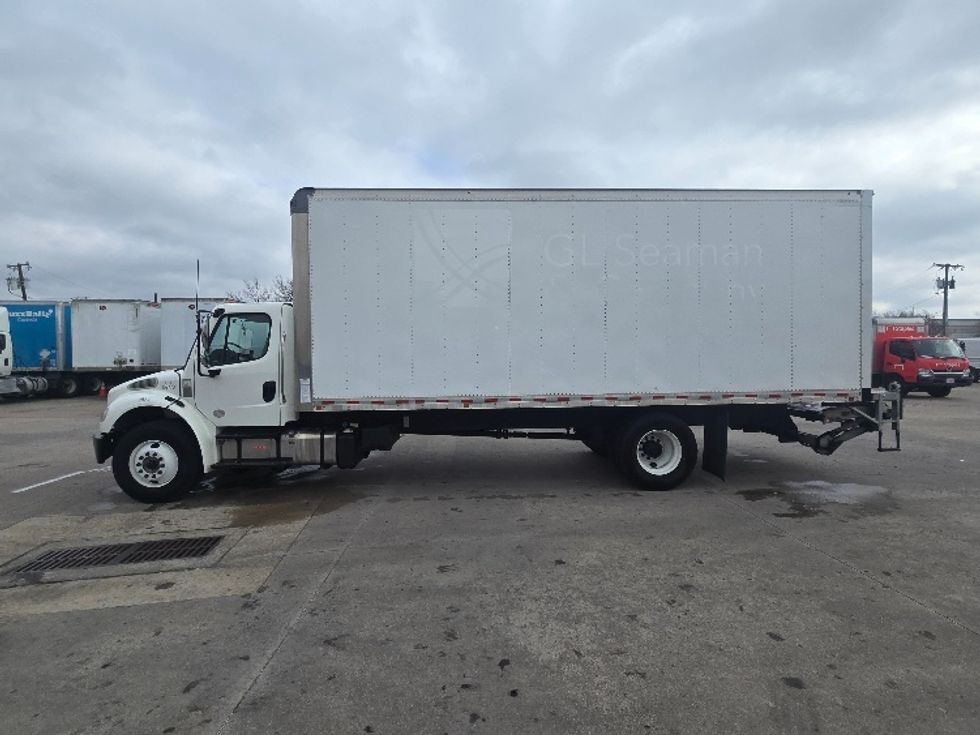 Medium Duty Box Truck-Light and Medium Duty Trucks-Freightliner-2020-M2-Carrollton-TX-60,579\n\t\tmiles-$ 70,000 - Image 4