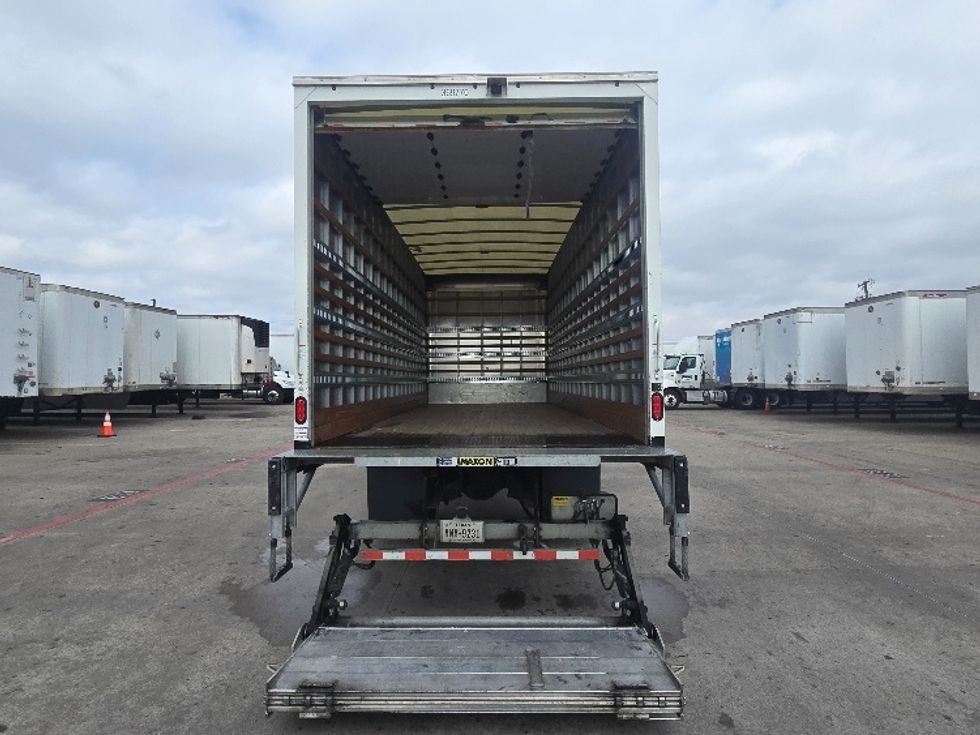 Medium Duty Box Truck-Light and Medium Duty Trucks-Freightliner-2020-M2-Carrollton-TX-60,579\n\t\tmiles-$ 70,000 - Image 9