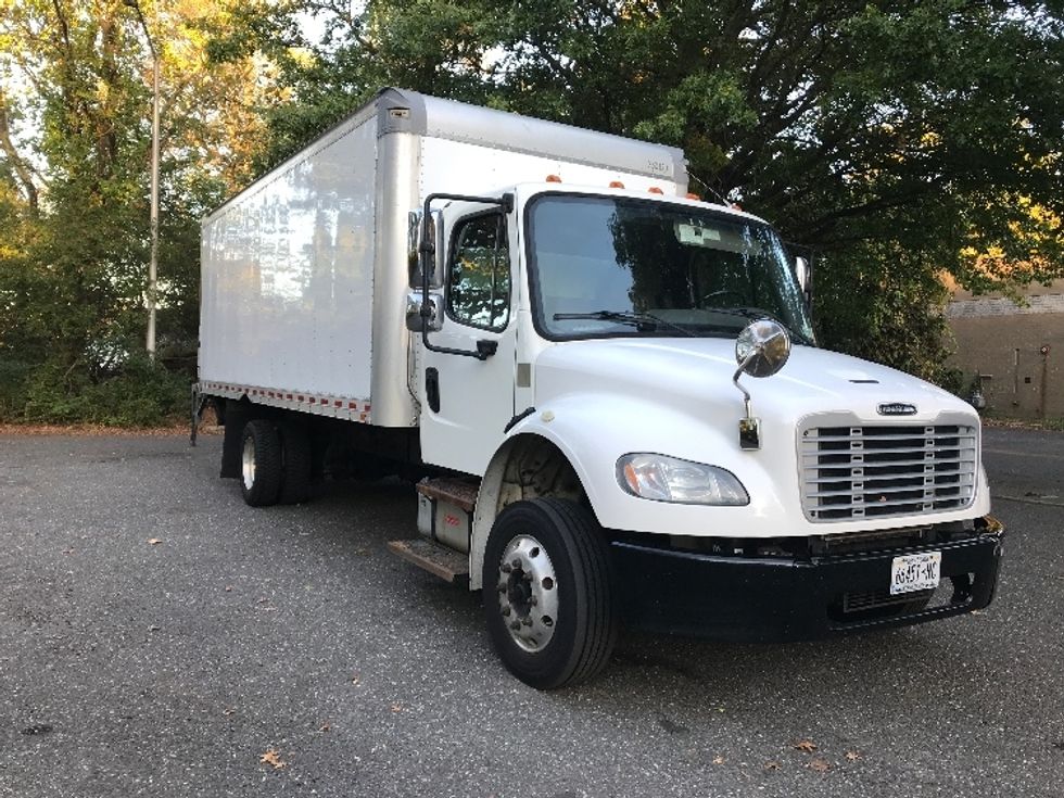 Medium Duty Box Truck-Light and Medium Duty Trucks-Freightliner-2020-M2-Central Islip-NY-224,992\n\t\tmiles-$ 31,250 - Image 1