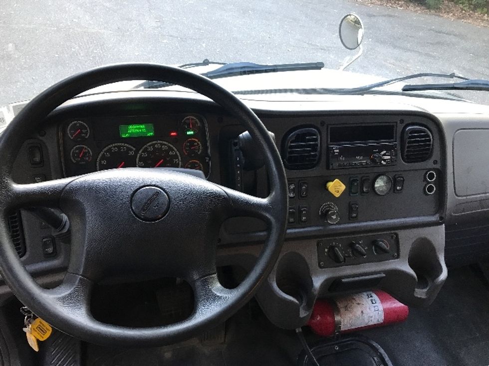 Medium Duty Box Truck-Light and Medium Duty Trucks-Freightliner-2020-M2-Central Islip-NY-224,992\n\t\tmiles-$ 31,250 - Image 18