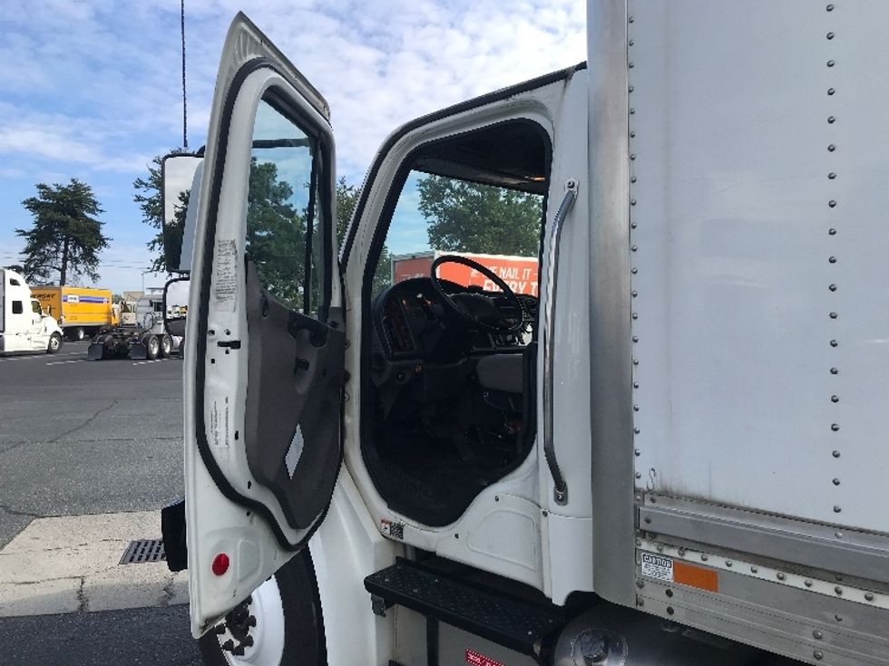 Medium Duty Box Truck-Light and Medium Duty Trucks-Freightliner-2020-M2-Charlotte-NC-124,511\n\t\tmiles-$ 60,750 - Image 15