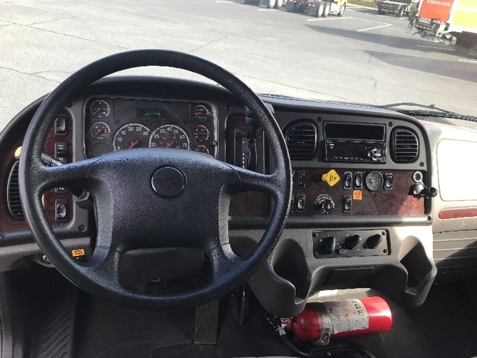 Medium Duty Box Truck-Light and Medium Duty Trucks-Freightliner-2020-M2-Charlotte-NC-124,511\n\t\tmiles-$ 60,750 - Image 17