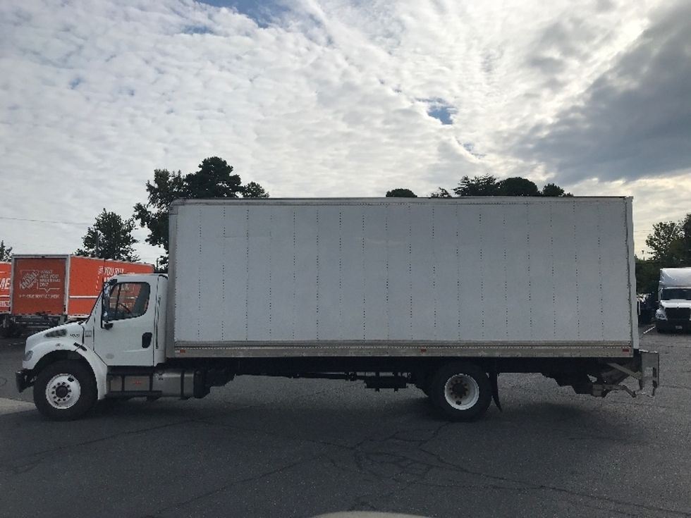 Medium Duty Box Truck-Light and Medium Duty Trucks-Freightliner-2020-M2-Charlotte-NC-124,511\n\t\tmiles-$ 60,750 - Image 4