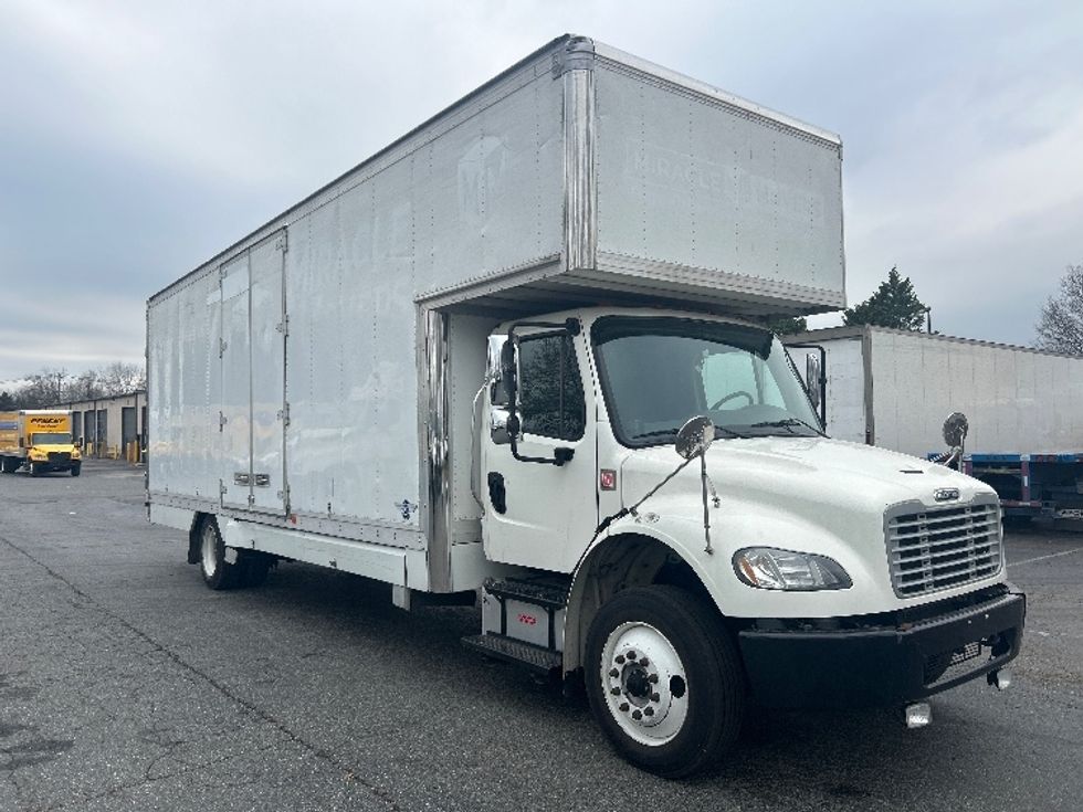 Medium Duty Box Truck-Light and Medium Duty Trucks-Freightliner-2020-M2-Charlotte-NC-141,243\n\t\tmiles-$ 70,500 - Image 1
