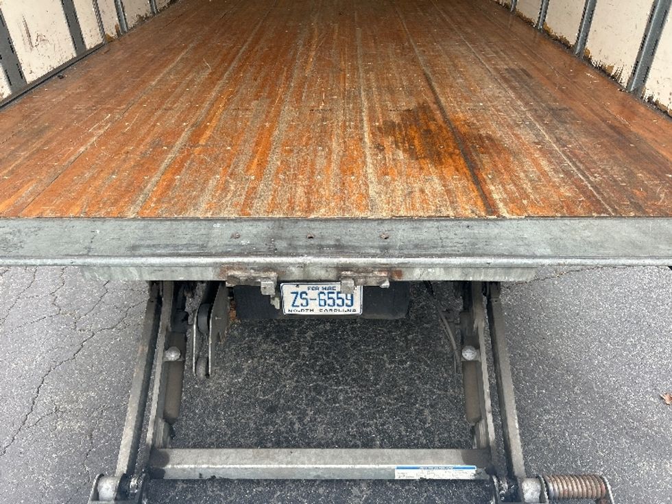 Medium Duty Box Truck-Light and Medium Duty Trucks-Freightliner-2020-M2-Charlotte-NC-141,243\n\t\tmiles-$ 70,500 - Image 10