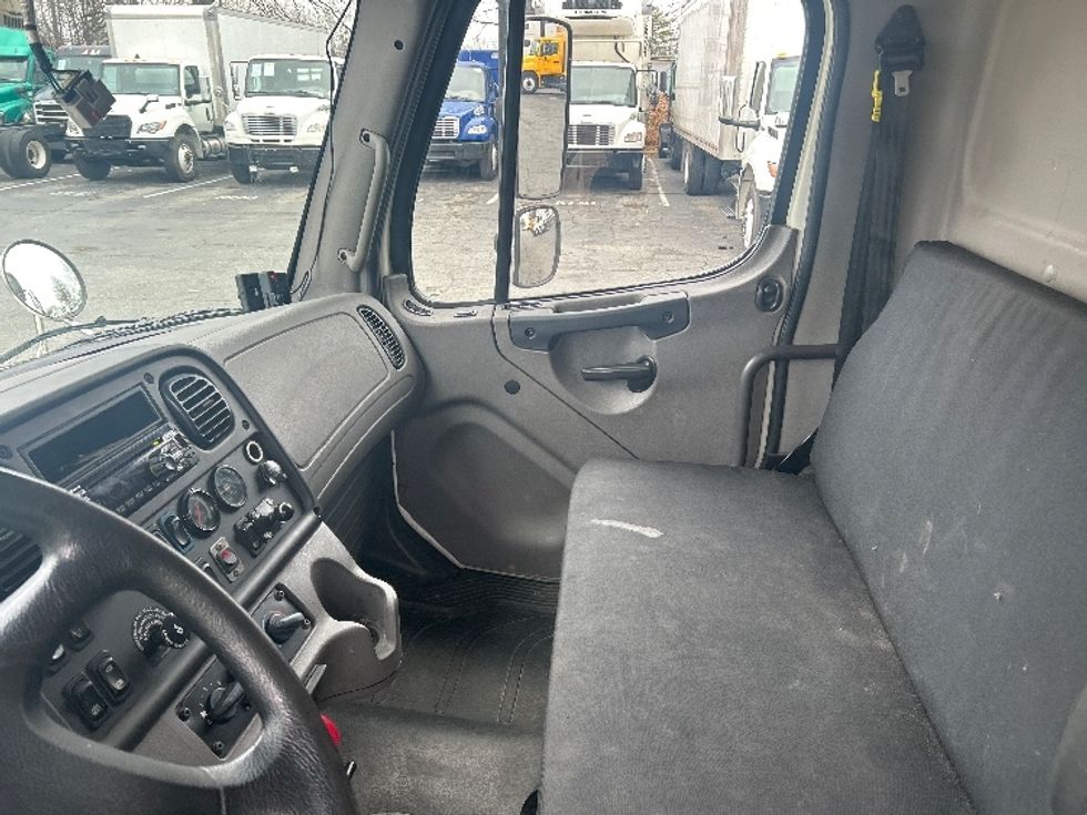 Medium Duty Box Truck-Light and Medium Duty Trucks-Freightliner-2020-M2-Charlotte-NC-141,243\n\t\tmiles-$ 70,500 - Image 19