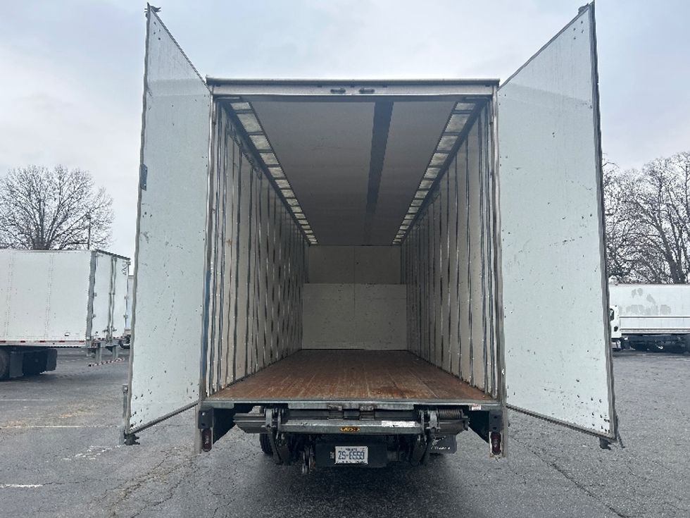 Medium Duty Box Truck-Light and Medium Duty Trucks-Freightliner-2020-M2-Charlotte-NC-141,243\n\t\tmiles-$ 70,500 - Image 8