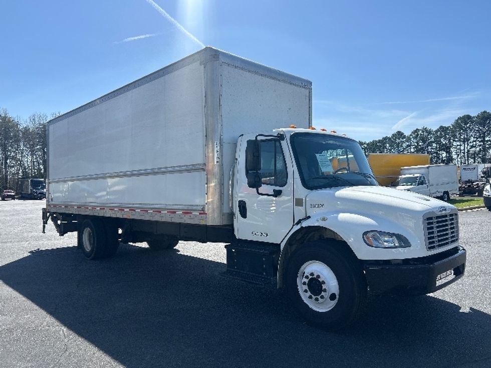 Medium Duty Box Truck-Light and Medium Duty Trucks-Freightliner-2020-M2-Charlotte-NC-206,873\n\t\tmiles-$ 48,500 - Image 1