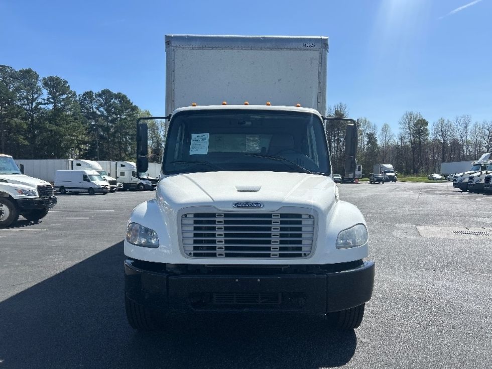 Medium Duty Box Truck-Light and Medium Duty Trucks-Freightliner-2020-M2-Charlotte-NC-206,873\n\t\tmiles-$ 48,500 - Image 2