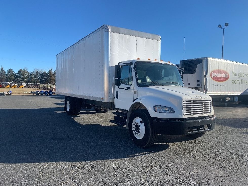 Medium Duty Box Truck-Light and Medium Duty Trucks-Freightliner-2020-M2-Charlotte-NC-5,256\n\t\tmiles-$ 66,000 - Image 1