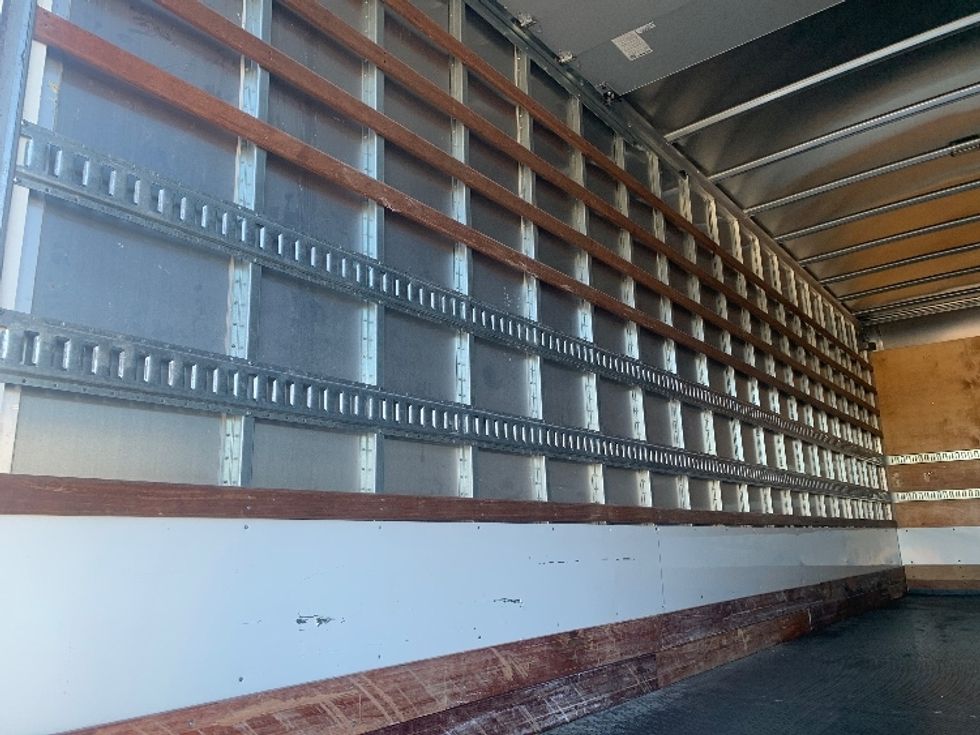 Medium Duty Box Truck-Light and Medium Duty Trucks-Freightliner-2020-M2-Charlotte-NC-5,256\n\t\tmiles-$ 66,000 - Image 10