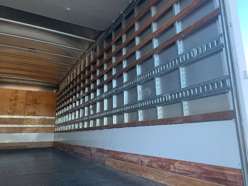 Medium Duty Box Truck-Light and Medium Duty Trucks-Freightliner-2020-M2-Charlotte-NC-5,256\n\t\tmiles-$ 66,000 - Image 11